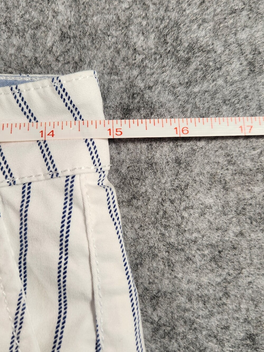 SO Y2K White Shorts with Navy Pinstripes Size 3 - Picture 6 of 7